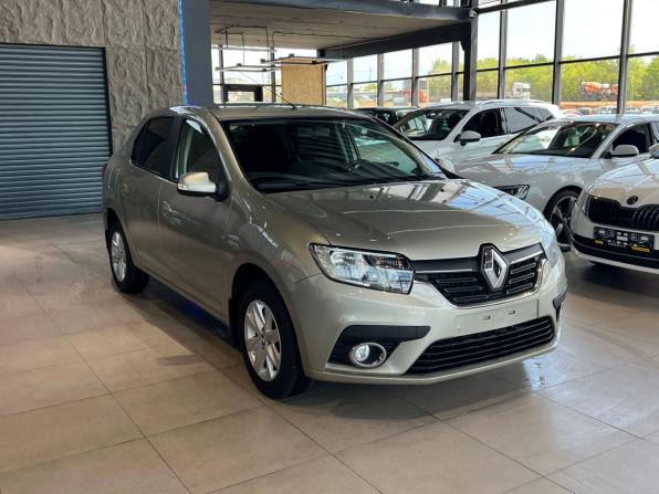 Renault Logan II Рестайлинг с пробегом 2018 года, цена 980 000 рублей, 132313 км, седан, Автокод Объявления