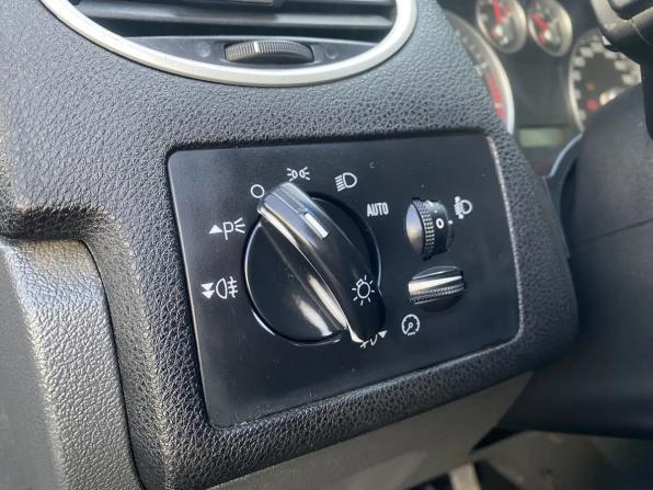 Ford Focus II с пробегом 2006 года, цена 279 000 рублей, 218394 км, универсал, Автокод Объявления