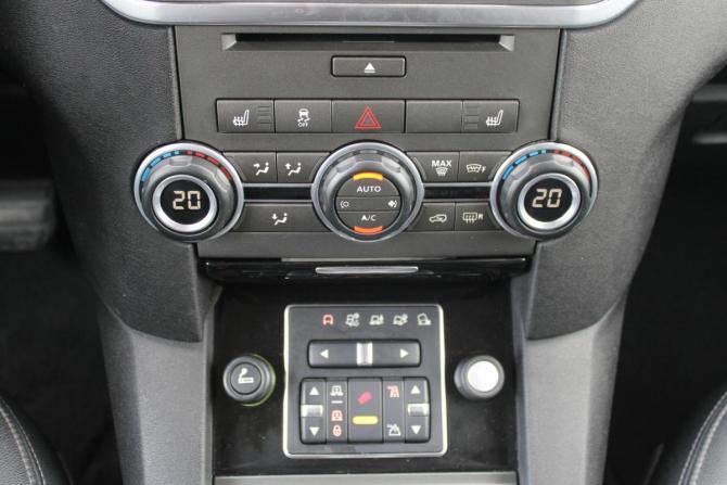 Land Rover Discovery IV с пробегом 2013 года, цена 1 750 000 рублей, 346000 км, внедорожник, Автокод Объявления