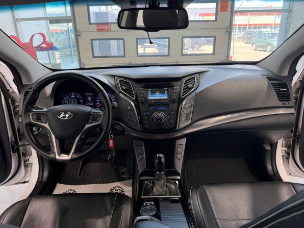 Hyundai i40 I Рестайлинг с пробегом 2016 года, цена 1 300 000 рублей, 128396 км, универсал, Автокод Объявления
