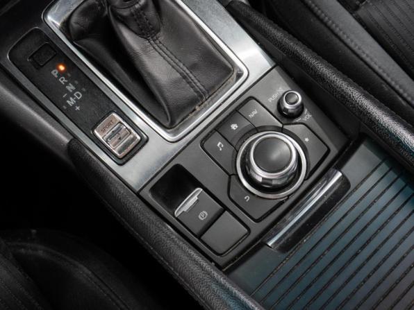 Mazda 6 III (GJ) Рестайлинг с пробегом 2016 года, цена 1 799 000 рублей, 132129 км, седан, Автокод Объявления
