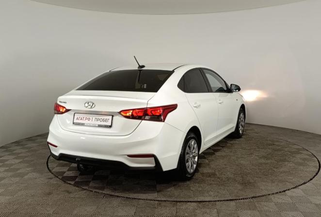 Hyundai Solaris II с пробегом 2018 года, цена 1 115 000 рублей, 135535 км, седан, Автокод Объявления