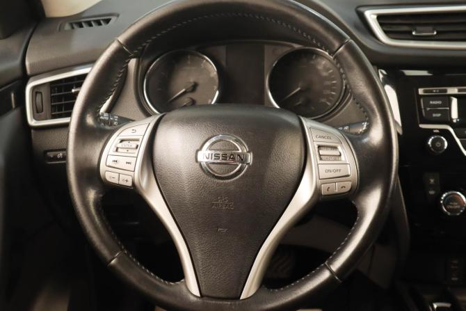 Nissan Qashqai II с пробегом 2017 года, цена 1 659 000 рублей, 98000 км, внедорожник, Автокод Объявления
