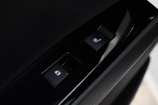 Toyota Camry VIII (XV70) с пробегом 2019 года, цена 2 835 000 рублей, 140525 км, седан, Автокод Объявления