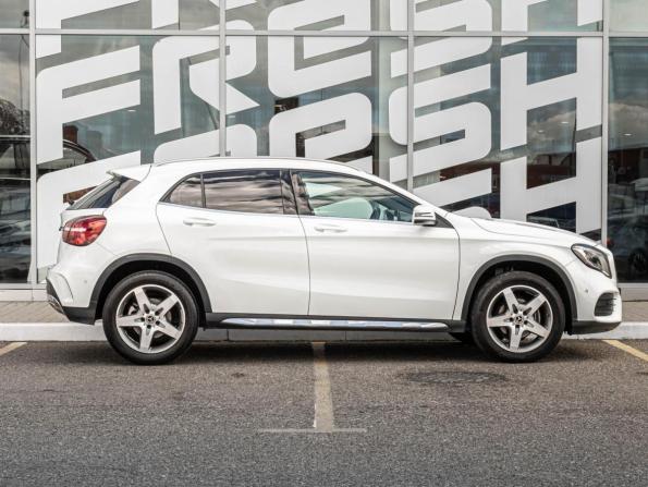 Mercedes-Benz GLA I (X156) Рестайлинг с пробегом 2018 года, цена 1 899 000 рублей, 92897 км, внедорожник, Автокод Объявления