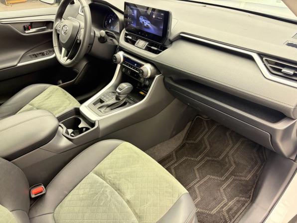 Toyota RAV4 V (XA50) с пробегом 2023 года, цена 4 135 000 рублей, 8553 км, внедорожник, Автокод Объявления