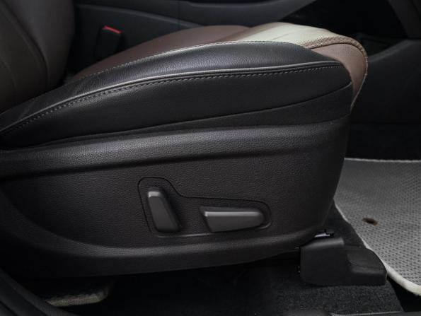 Hyundai Santa Fe IV Рестайлинг с пробегом 2022 года, цена 3 270 000 рублей, 89977 км, внедорожник, Автокод Объявления