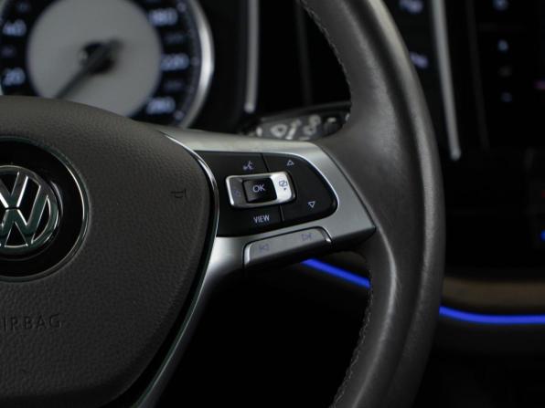 Volkswagen Touareg III с пробегом 2019 года, цена 4 246 900 рублей, 169765 км, внедорожник, Автокод Объявления