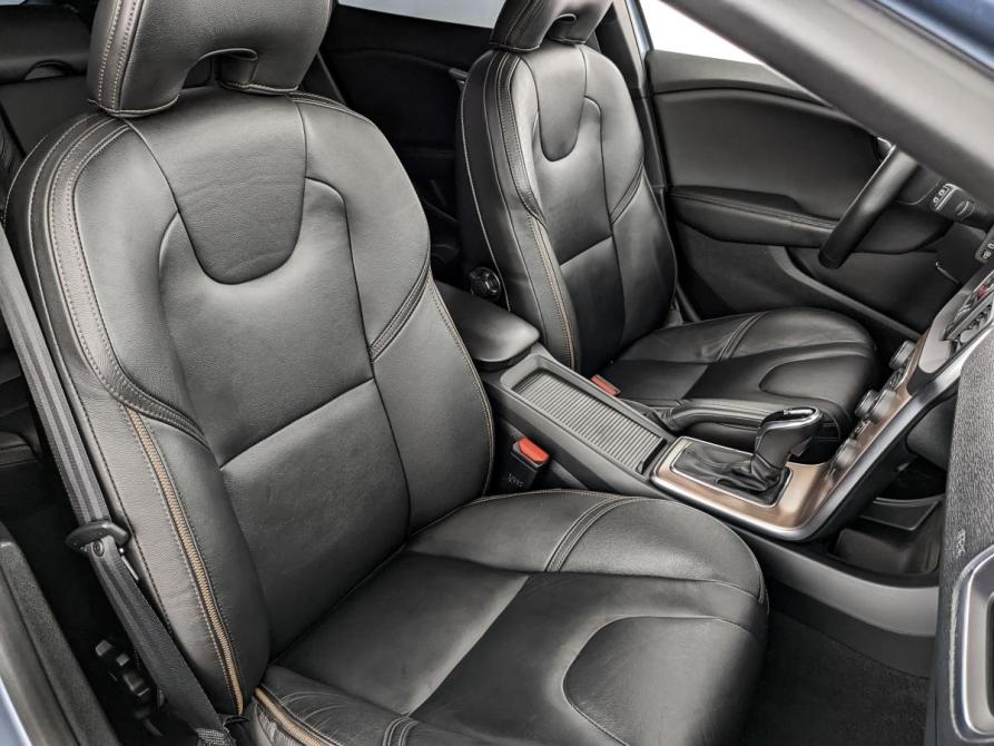 Volvo V40 II Рестайлинг Москва  - изображение 23