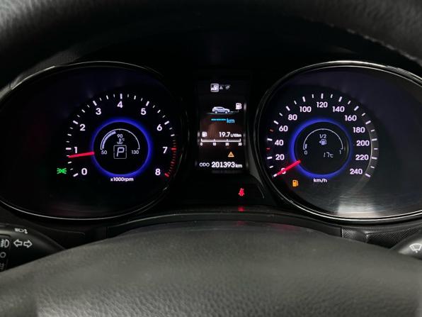 Hyundai Santa Fe III с пробегом 2012 года, цена 1 570 000 рублей, 201000 км, внедорожник, Автокод Объявления