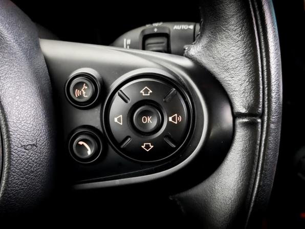 Mini Countryman II с пробегом 2019 года, цена 3 000 000 рублей, 77588 км, внедорожник, Автокод Объявления