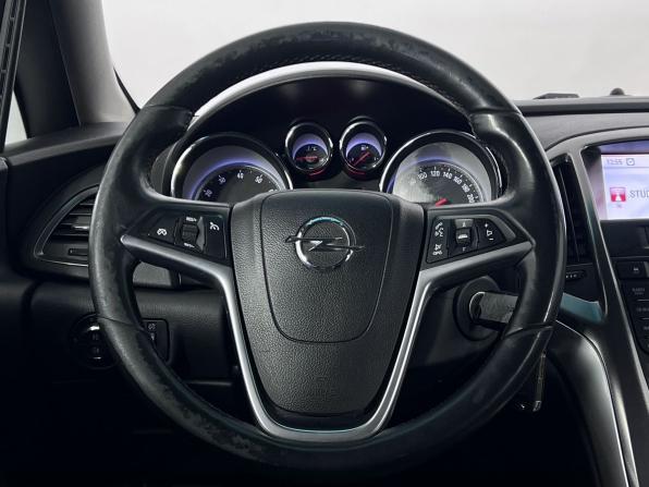 Opel Astra J с пробегом 2011 года, цена 575 000 рублей, 216876 км, хэтчбек, Автокод Объявления