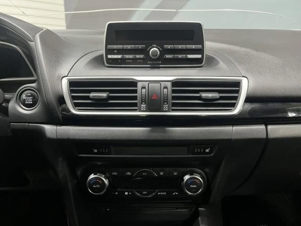 Mazda 3 III (BM) с пробегом 2014 года, цена 1 050 000 рублей, 250941 км, хэтчбек, Автокод Объявления