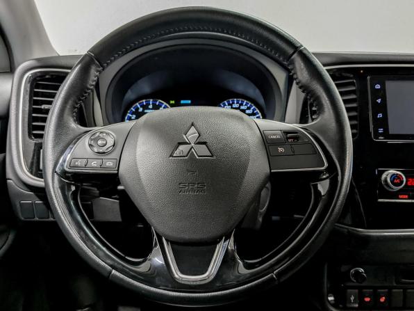 Mitsubishi Outlander III Рестайлинг 3 с пробегом 2021 года, цена 2 575 000 рублей, 98685 км, внедорожник, Автокод Объявления