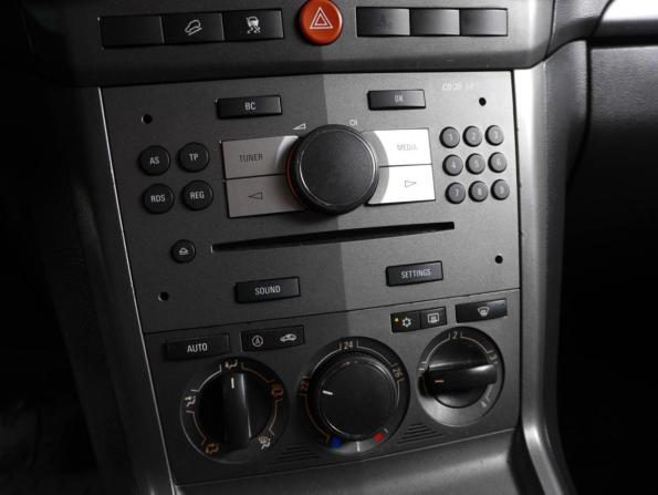 Opel Antara I с пробегом 2007 года, цена 599 000 рублей, 226430 км, внедорожник, Автокод Объявления