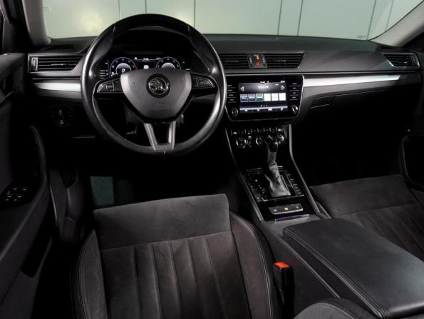 Skoda Superb III с пробегом 2019 года, цена 2 339 000 рублей, 204749 км, универсал, Автокод Объявления
