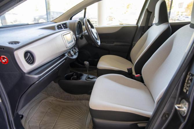 Toyota Vitz III (XP130) с пробегом 2013 года, цена 950 000 рублей, 134526 км, хэтчбек, Автокод Объявления