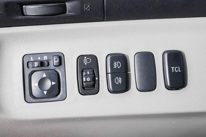 Mitsubishi Grandis I с пробегом 2006 года, цена 679 000 рублей, 393400 км, минивэн, Автокод Объявления