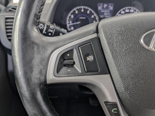 Hyundai Solaris I Рестайлинг с пробегом 2016 года, цена 1 290 000 рублей, 33637 км, седан, Автокод Объявления