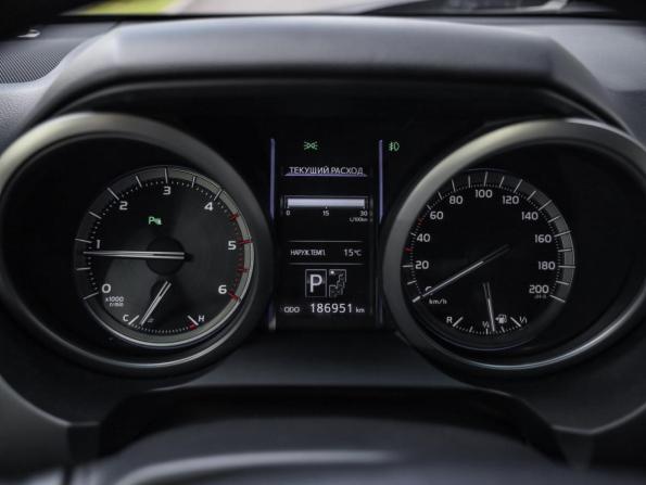 Toyota Land Cruiser Prado 150 Series Рестайлинг 1 с пробегом 2014 года, цена 3 399 000 рублей, 186949 км, внедорожник, Автокод Объявления
