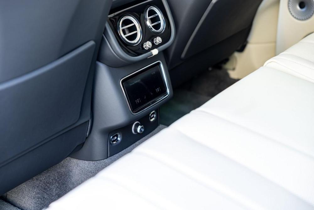 Bentley Bentayga I Рестайлинг Москва  - изображение 19
