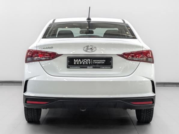 Hyundai Solaris II Рестайлинг с пробегом 2022 года, цена 1 595 000 рублей, 90141 км, седан, Автокод Объявления