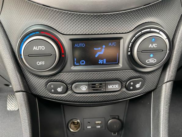 Hyundai Solaris I Рестайлинг с пробегом 2016 года, цена 955 000 рублей, 149260 км, седан, Автокод Объявления