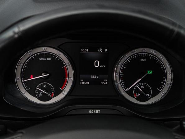 Skoda Karoq I с пробегом 2020 года, цена 2 300 000 рублей, 88677 км, внедорожник, Автокод Объявления