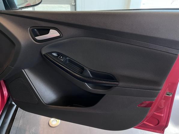 Ford Focus III с пробегом 2013 года, цена 740 000 рублей, 149530 км, хэтчбек, Автокод Объявления