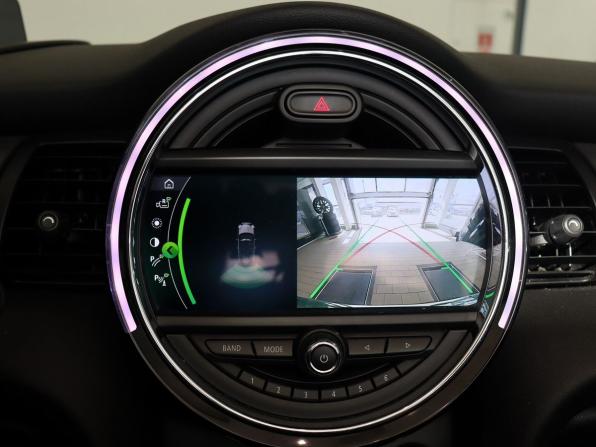 Mini Cabrio III Рестайлинг с пробегом 2020 года, цена 2 350 000 рублей, 83332 км, кабриолет, Автокод Объявления