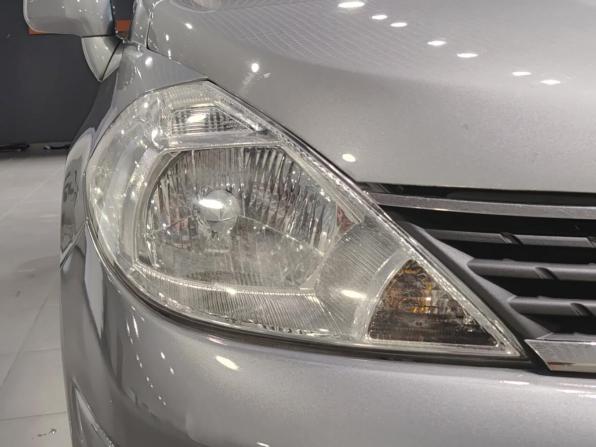 Nissan Tiida I Рестайлинг с пробегом 2010 года, цена 655 000 рублей, 110301 км, хэтчбек, Автокод Объявления