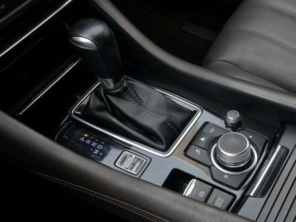 Mazda 6 III (GJ) Рестайлинг 2 с пробегом 2019 года, цена 2 043 000 рублей, 163961 км, седан, Автокод Объявления