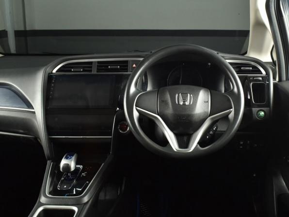 Honda Shuttle II с пробегом 2017 года, цена 1 099 999 рублей, 215510 км, универсал, Автокод Объявления