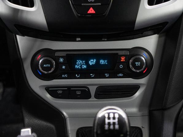 Ford Focus III с пробегом 2013 года, цена 640 000 рублей, 290881 км, хэтчбек, Автокод Объявления