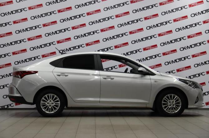 Hyundai Solaris II Рестайлинг с пробегом 2021 года, цена 1 545 450 рублей, 108023 км, седан, Автокод Объявления