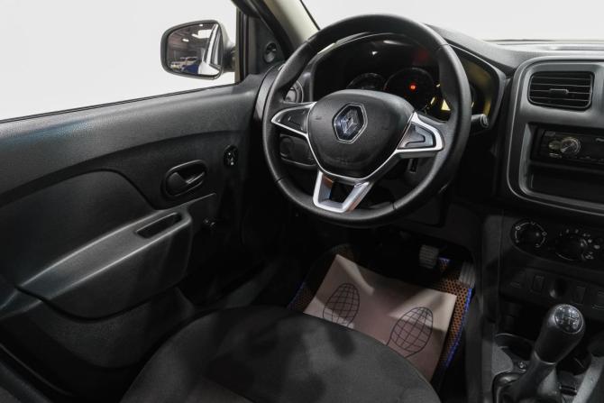 Renault Logan II Рестайлинг с пробегом 2019 года, цена 799 000 рублей, 53000 км, седан, Автокод Объявления