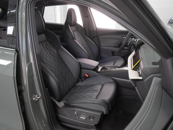 Audi Q5 III с пробегом 2025 года, цена 6 359 000 рублей, 60 км, внедорожник, Автокод Объявления