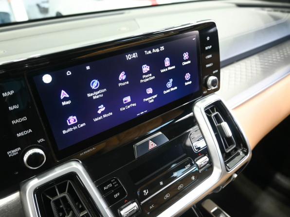 Kia Sorento IV с пробегом 2021 года, цена 3 984 900 рублей, 113750 км, внедорожник, Автокод Объявления