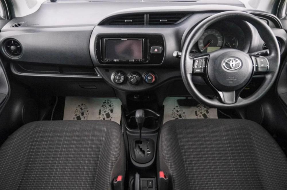 Toyota Vitz III (XP130) Рестайлинг 2 Красноярск  - изображение 11
