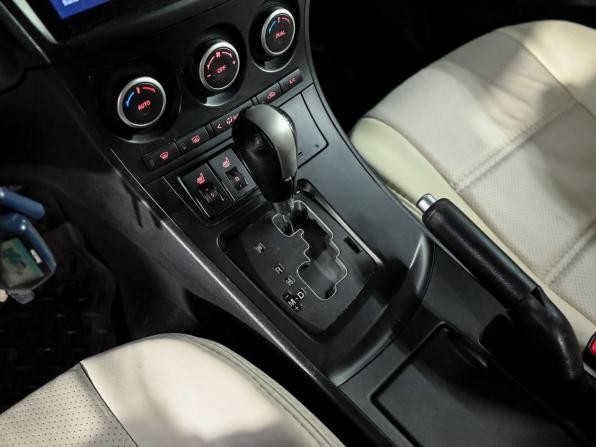 Mazda 3 II (BL) Рестайлинг с пробегом 2012 года, цена 1 000 000 рублей, 174426 км, седан, Автокод Объявления