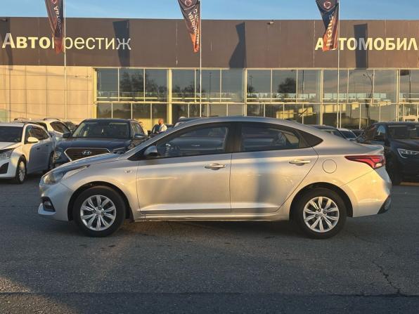 Hyundai Solaris II с пробегом 2019 года, цена 1 385 000 рублей, 70500 км, седан, Автокод Объявления