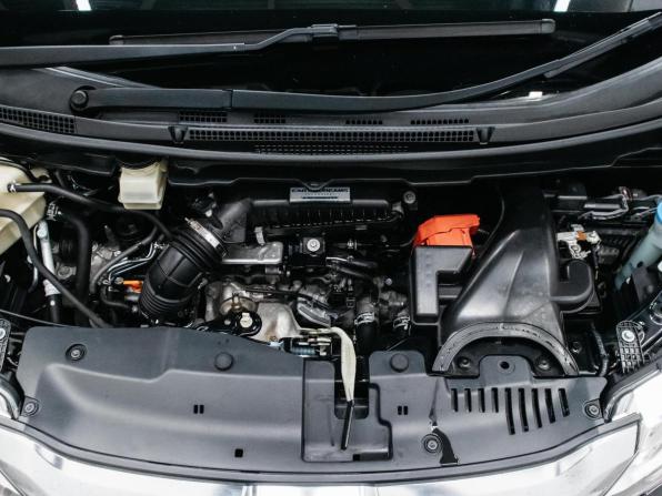 Honda Stepwgn V с пробегом 2015 года, цена 1 650 000 рублей, 176789 км, минивэн, Автокод Объявления