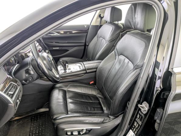 BMW 7 серии VI (G11/G12) с пробегом 2016 года, цена 2 950 000 рублей, 179329 км, седан, Автокод Объявления