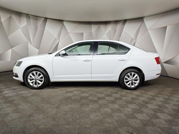 Skoda Octavia III (A7) Рестайлинг с пробегом 2017 года, цена 1 611 000 рублей, 65807 км, лифтбек, Автокод Объявления
