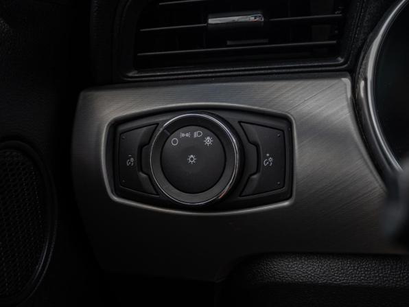 Ford Mustang VI Рестайлинг с пробегом 2022 года, цена 4 100 000 рублей, 32467 км, кабриолет, Автокод Объявления