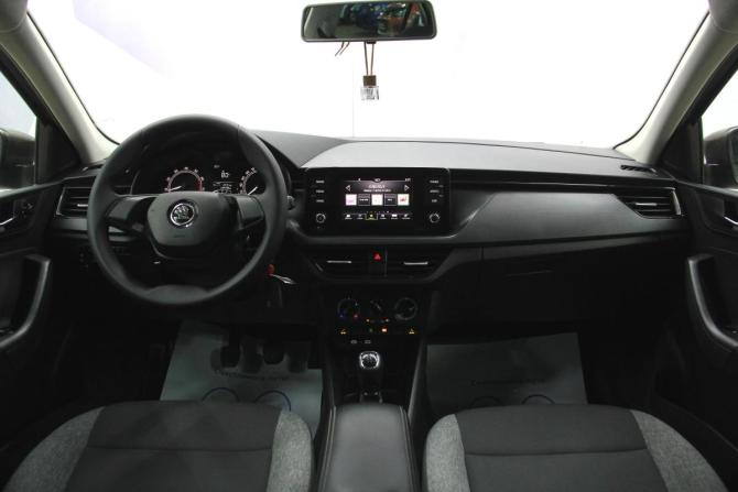 Skoda Rapid II с пробегом 2021 года, цена 1 482 300 рублей, 142000 км, лифтбек, Автокод Объявления
