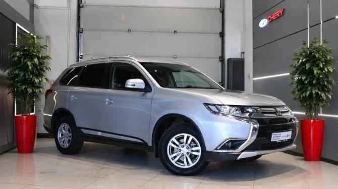 Mitsubishi Outlander III Рестайлинг 2 с пробегом 2016 года, цена 1 625 000 рублей, 136000 км, внедорожник, Автокод Объявления