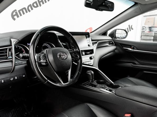 Toyota Camry VIII (XV70) Рестайлинг с пробегом 2021 года, цена 2 750 000 рублей, 92662 км, седан, Автокод Объявления