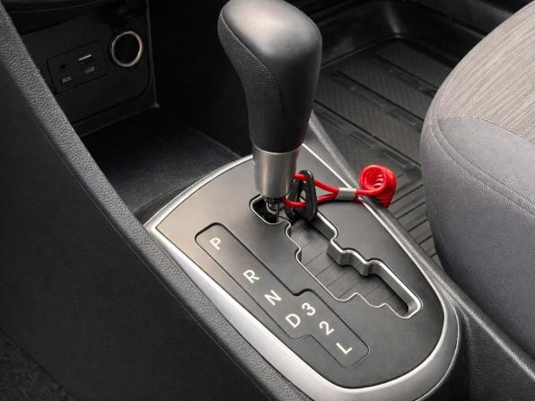 Hyundai Solaris I Рестайлинг с пробегом 2015 года, цена 947 000 рублей, 143977 км, хэтчбек, Автокод Объявления