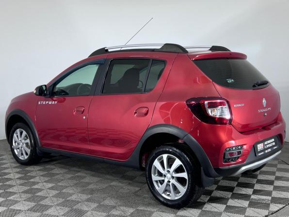 Renault Sandero II с пробегом 2015 года, цена 897 000 рублей, 85518 км, хэтчбек, Автокод Объявления